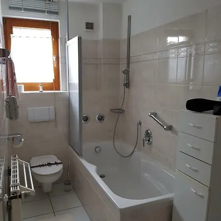 Apartment Ferienwohnung, Monteurwohnung 